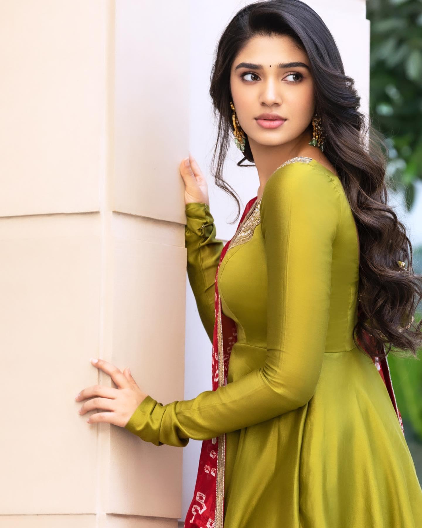 Krithi Shetty Traditional Gallery 001