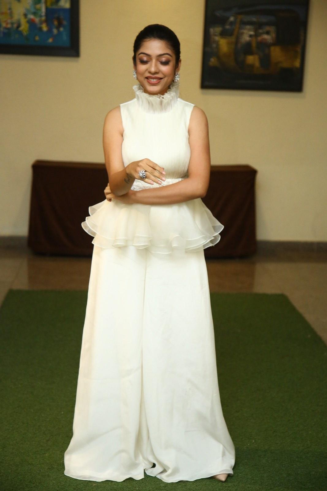 Varsha Bollamma Photoshoot 009