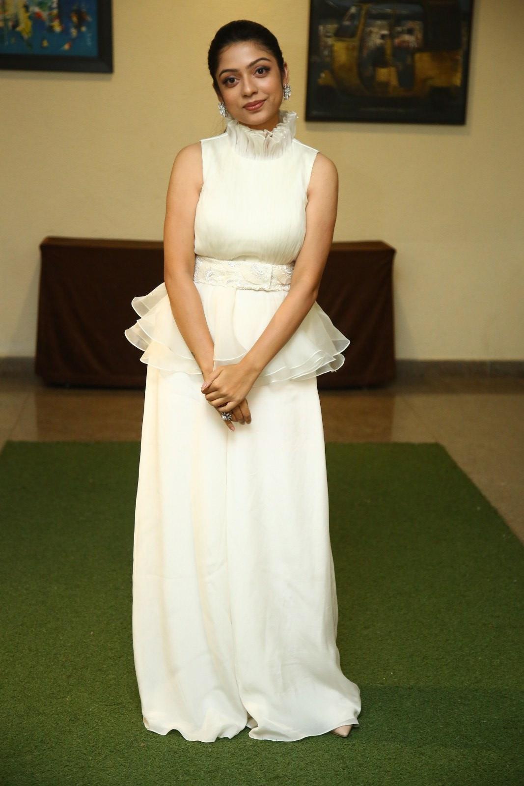 Varsha Bollamma Photoshoot 018