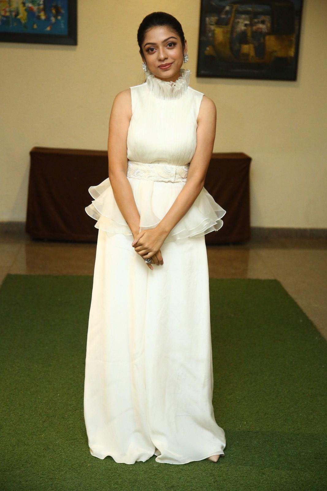 Varsha Bollamma Photoshoot 019
