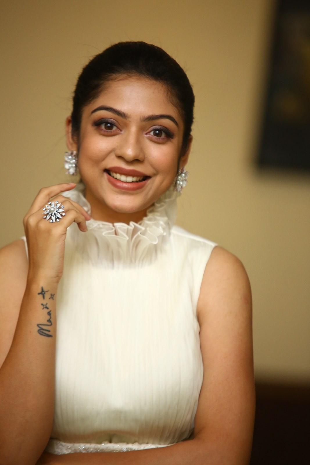 Varsha Bollamma Photoshoot 059
