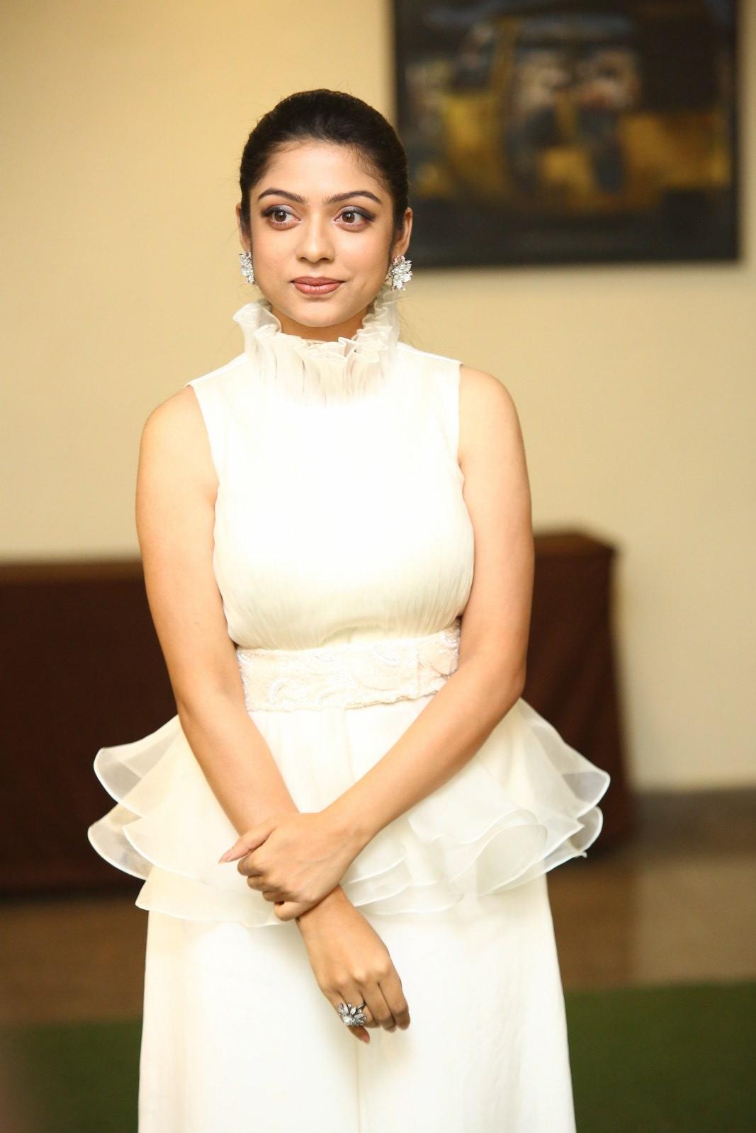 Varsha Bollamma Photoshoot 101