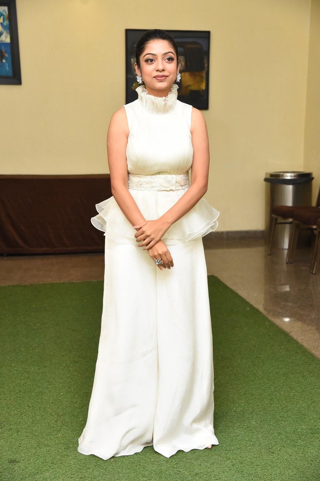 Varsha Bollamma Photoshoot 110