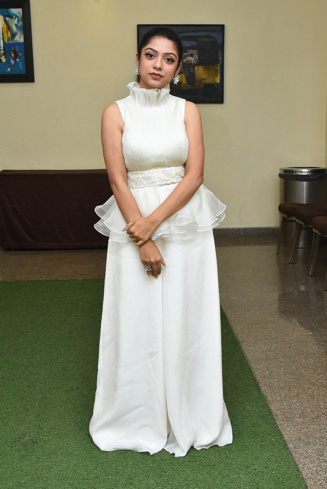 Varsha Bollamma Photoshoot 145