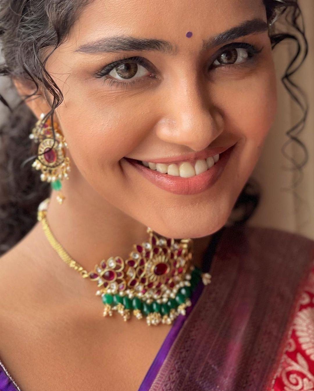 Anupama Parameswaran (6)
