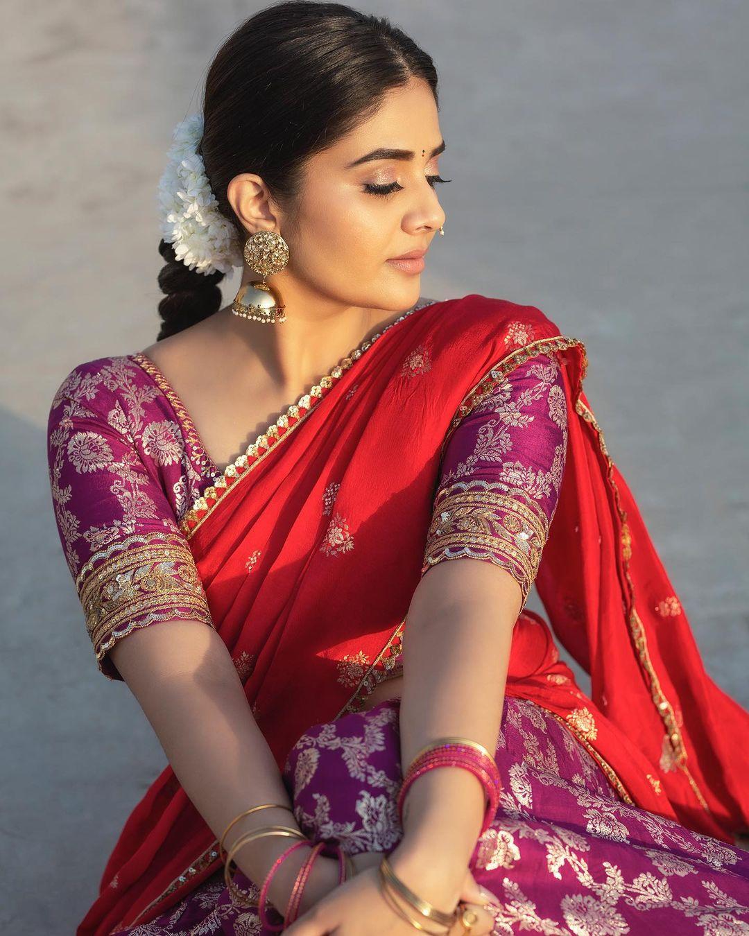 SreeMukhi Latest (15)