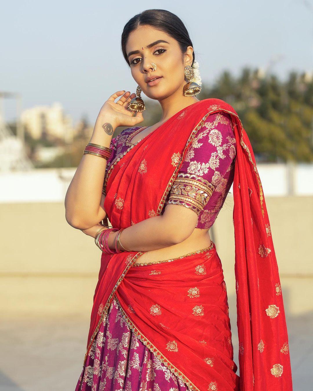 SreeMukhi Latest (5)