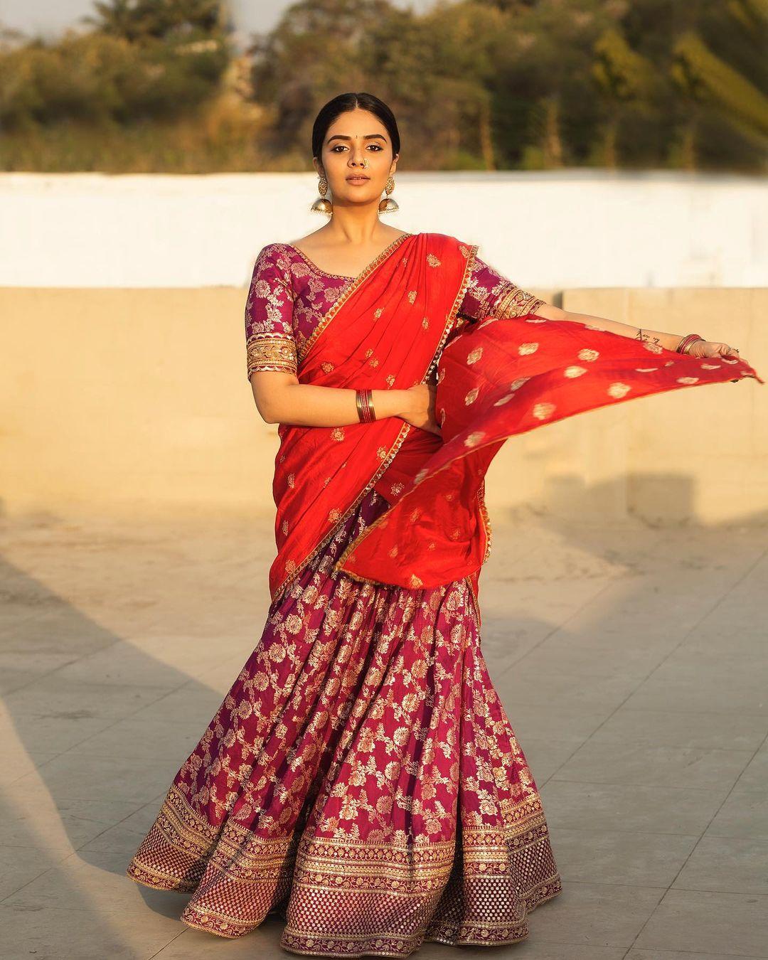 SreeMukhi Latest (9)