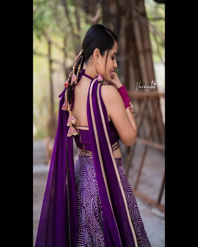 Anasuya Bharadwaj 9