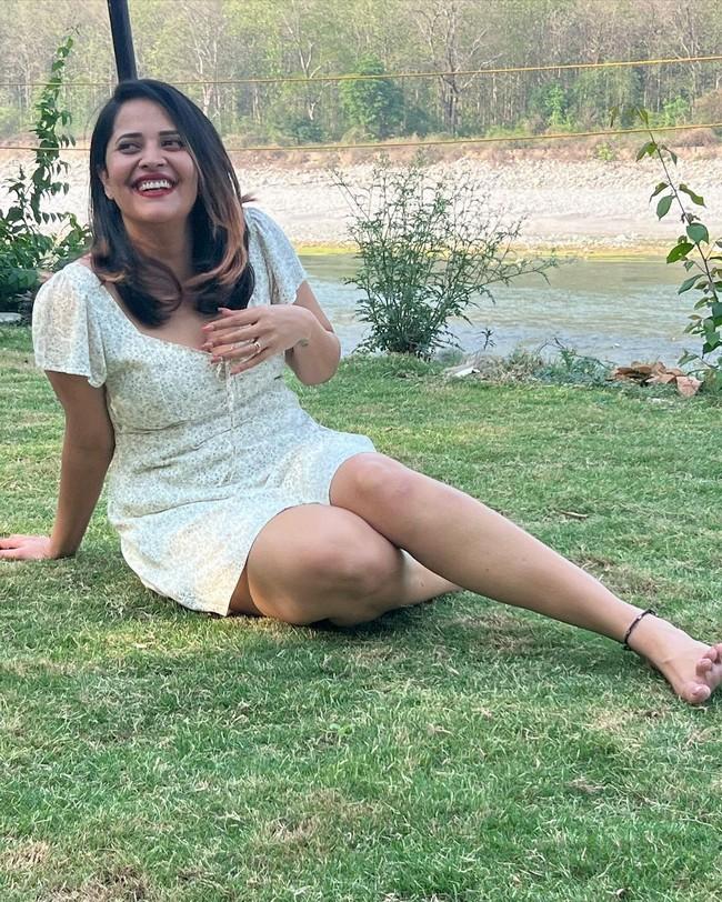 Anasuya Bharadwaj 10
