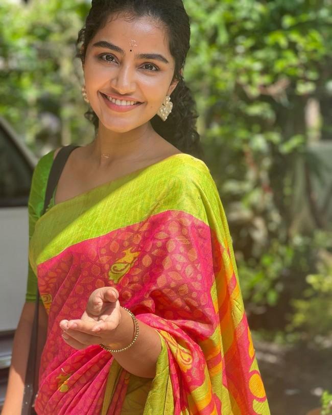 Anupama Parameswaran Pics