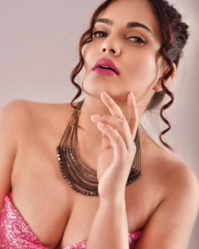 Anupma Agnihotri 11