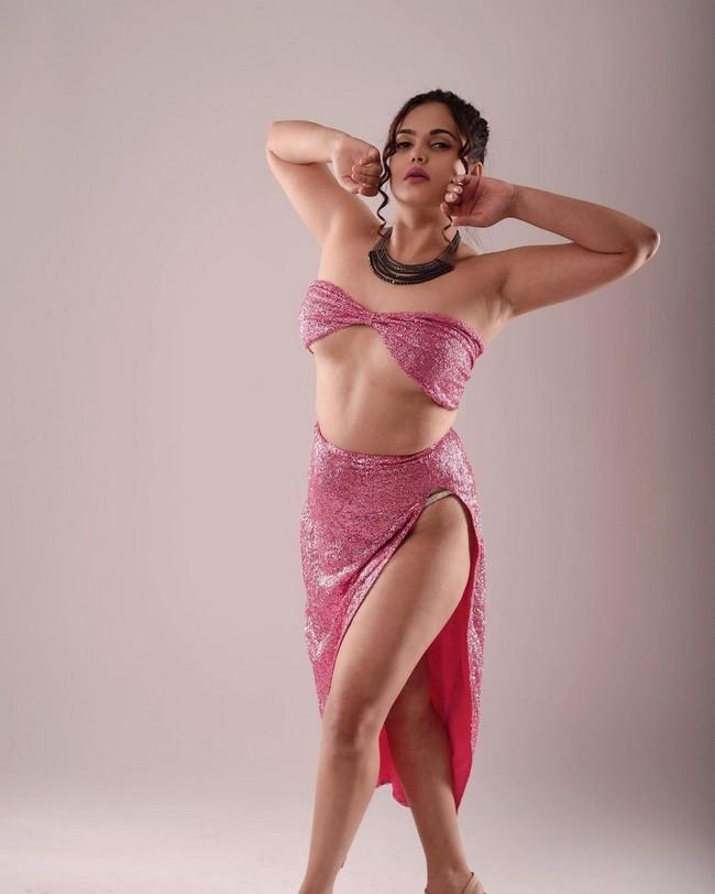 Anupma Agnihotri 8