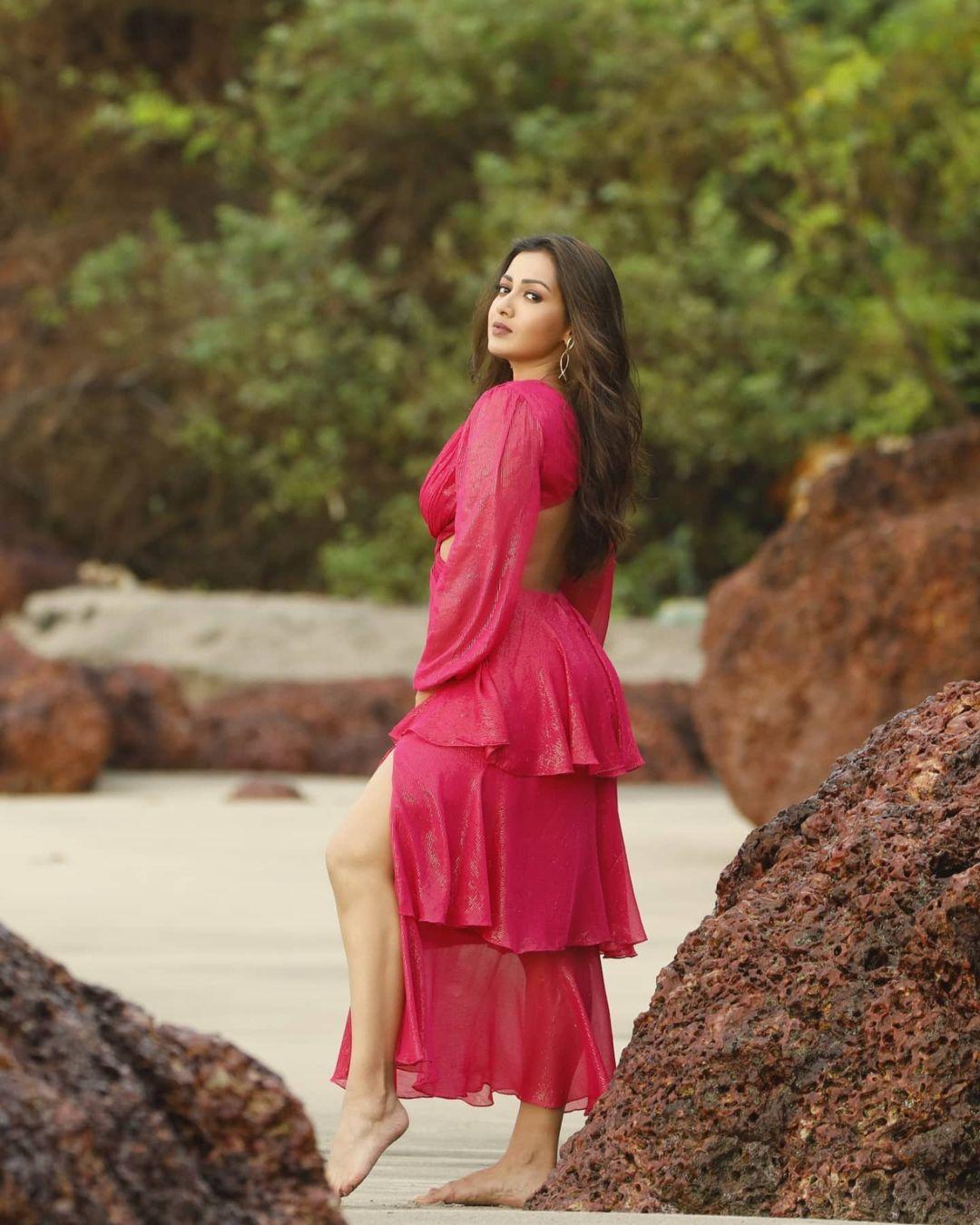 Catherine Tresa (2)