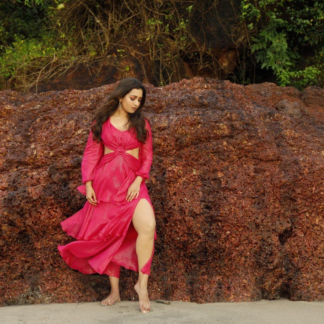 Catherine Tresa (4)