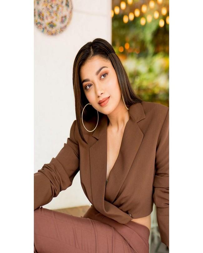 Digangana Suryavanshi 6