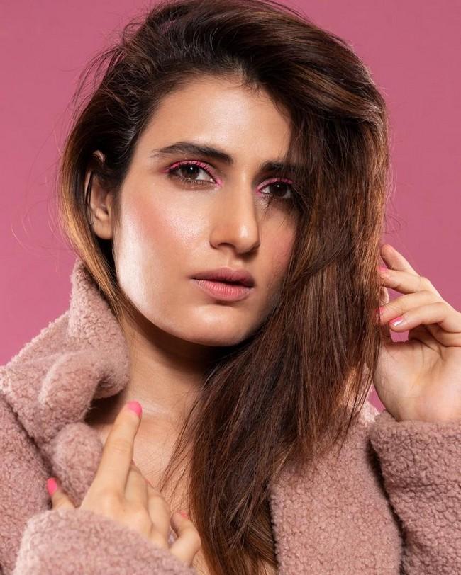 Fatima Sana Shaikh 13