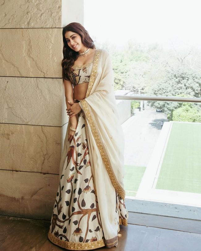 Janhvi Kapoor 21