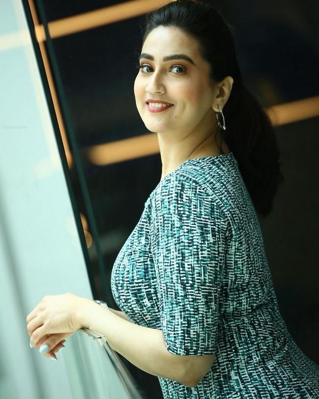 Manjusha 8