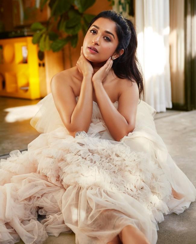 Meera Jasmine 5