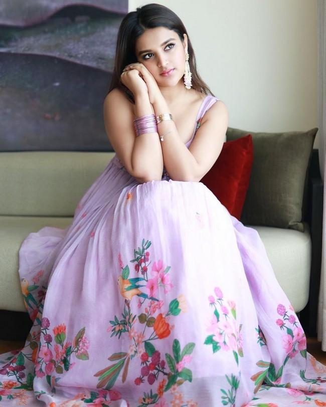 Nidhhi Agerwal 7