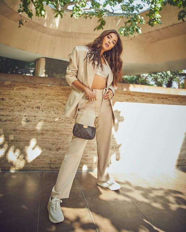 Pooja Hegde 3