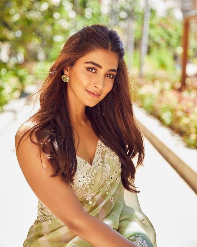 Pooja Hegde 7