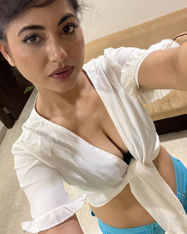 Poonam Rajput 8