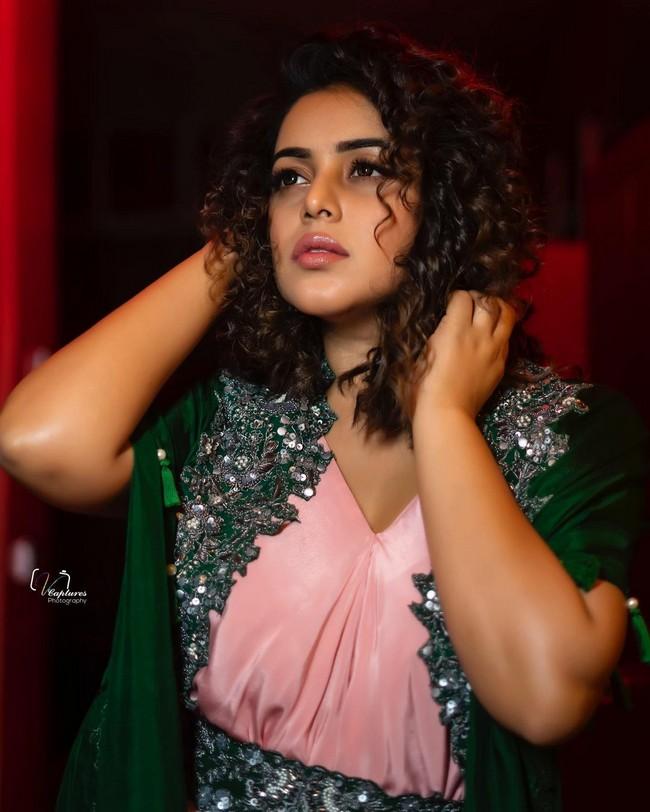 Poorna 6