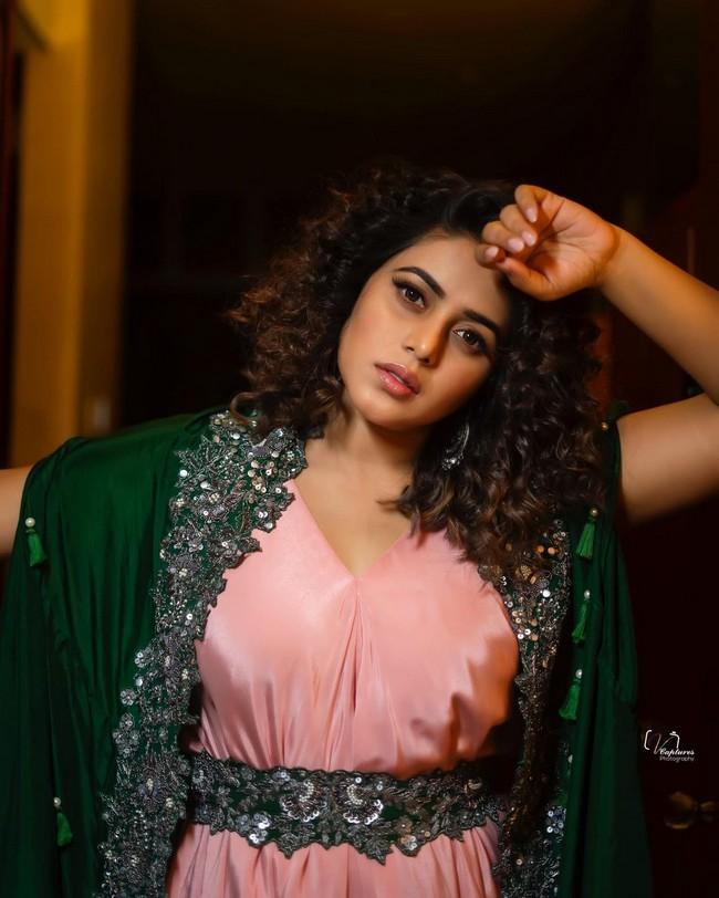 Poorna 7