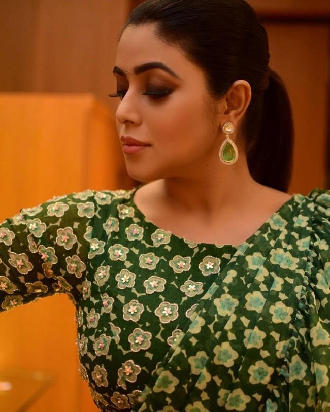 Poorna 12