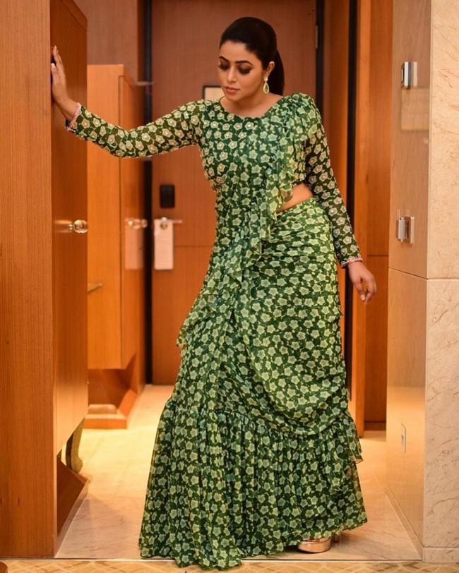 Poorna 15