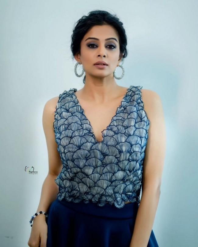 Priya Mani 13