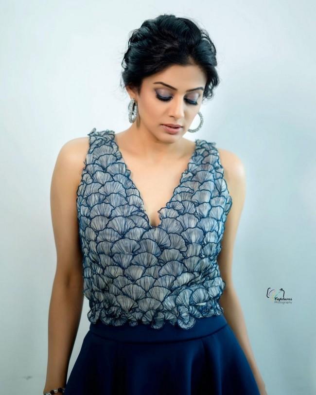 Priya Mani 14