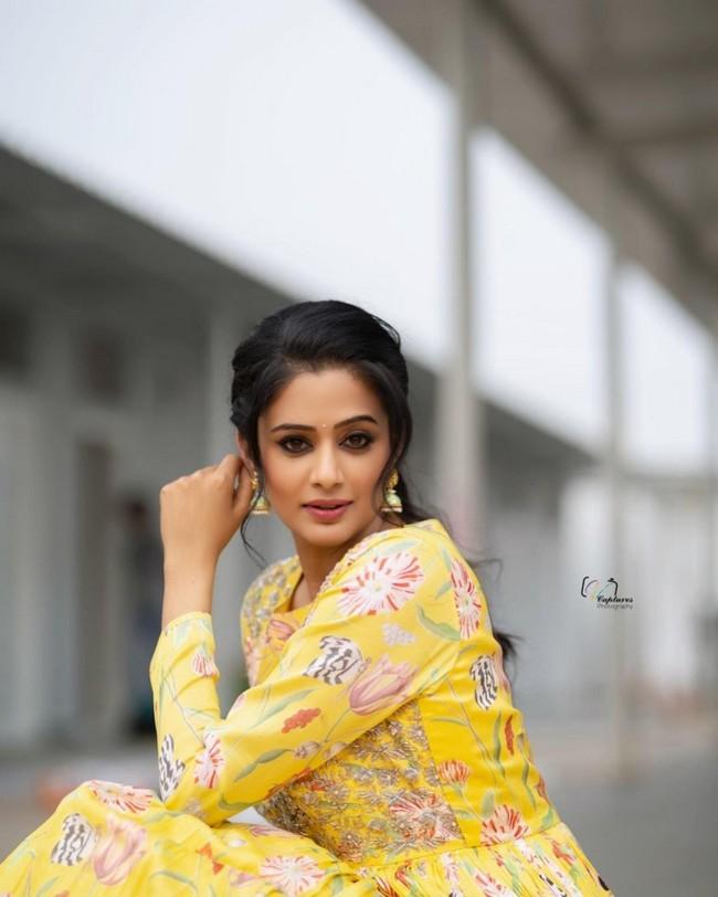 Priya Mani 6