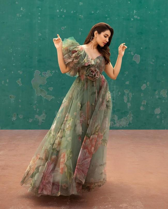 Raashii Khanna 7