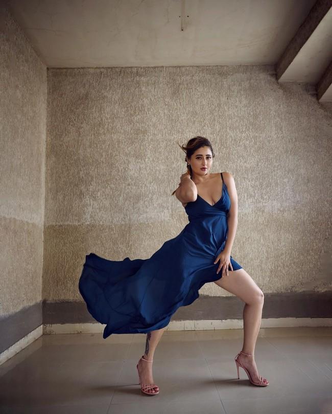 Rashami Desai 16