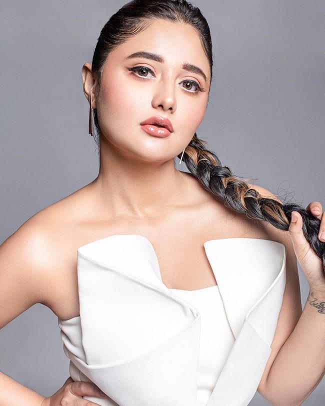 Rashami Desai 3