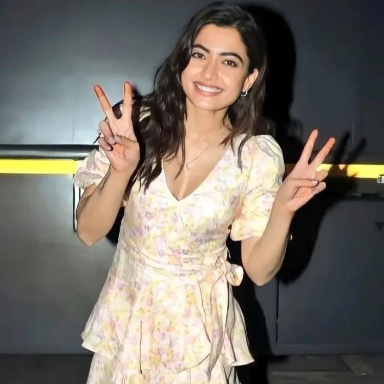 Rashmika Mandanna (1)