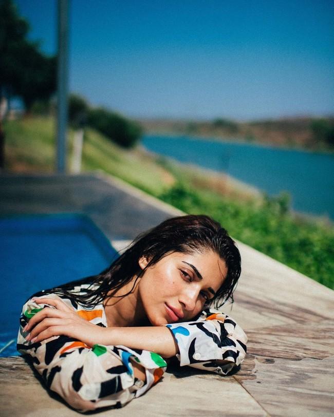 Ruhani Sharma 7