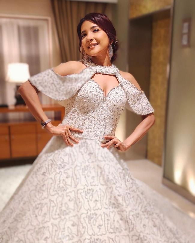 Sakshi Agarwal 9