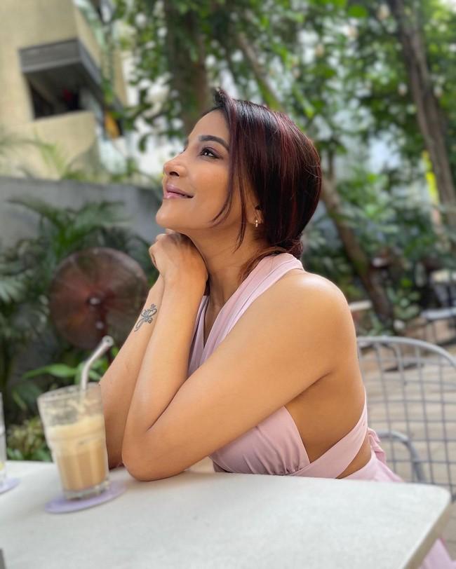 Sakshi Agarwal 3