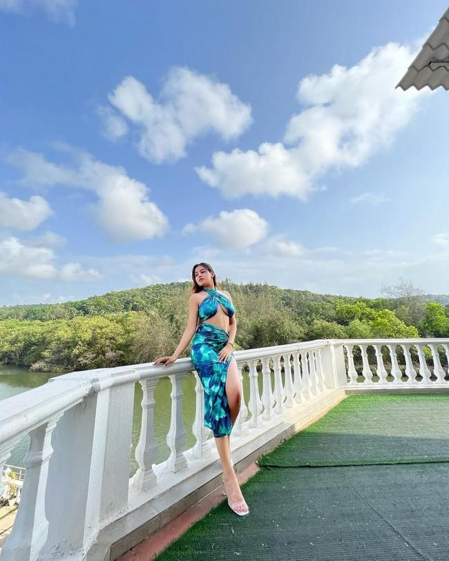Simran 3