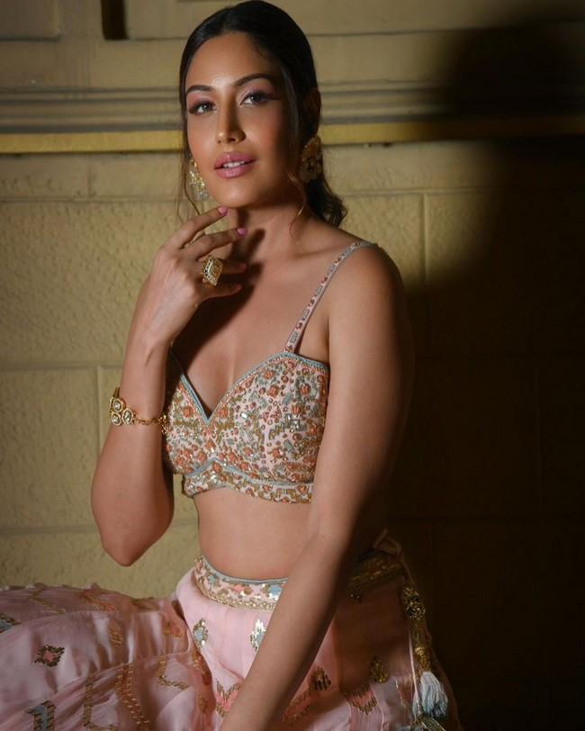 Surbhi Chandna 7