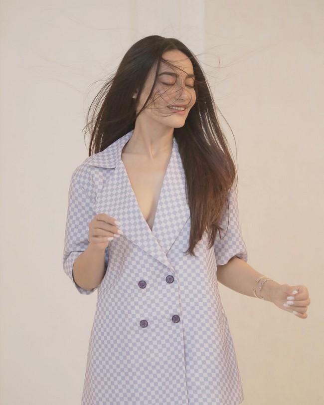 Surbhi Jyoti 10