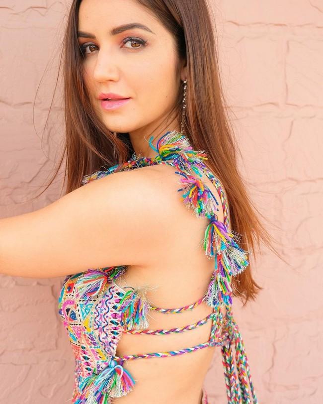 Amyaela 11