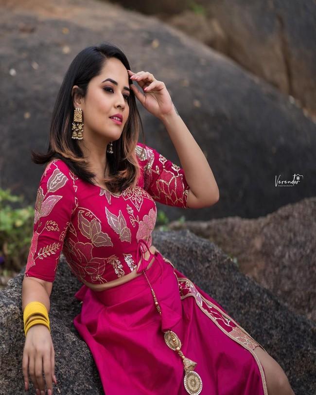 Anasuya Bharadwaj 8