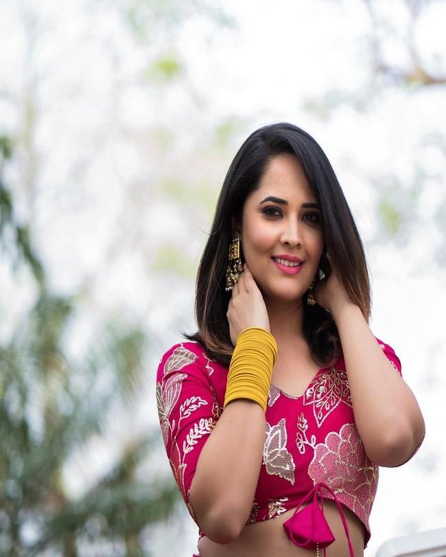 Anasuya Bharadwaj 9