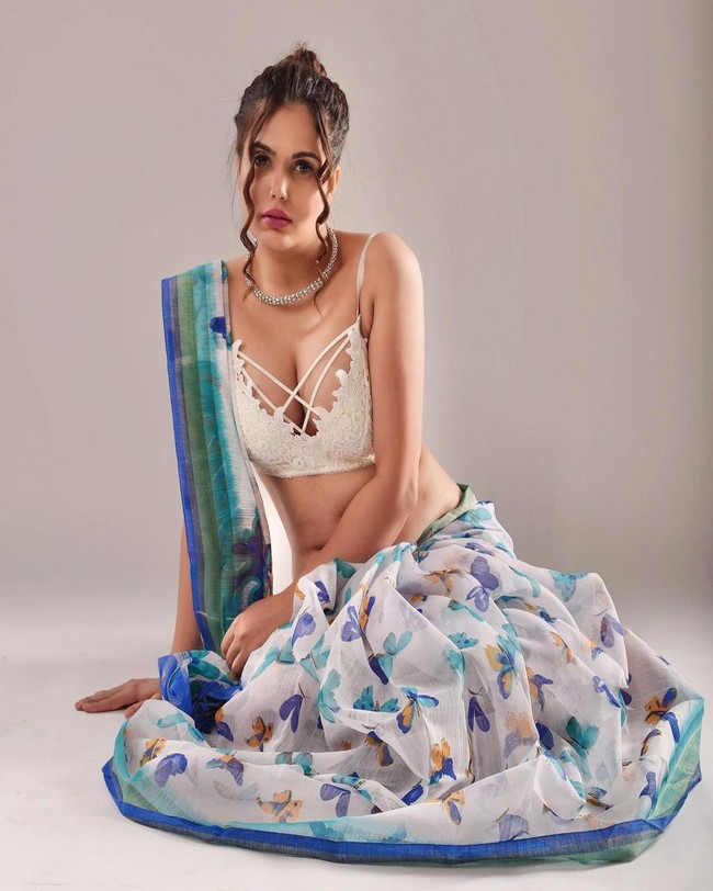 Anupma Agnihotri 15