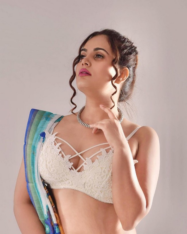 Anupma Agnihotri 18